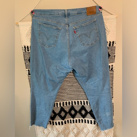 Levi’s Skinny Wedgie Jeans - Picture 2 of 5